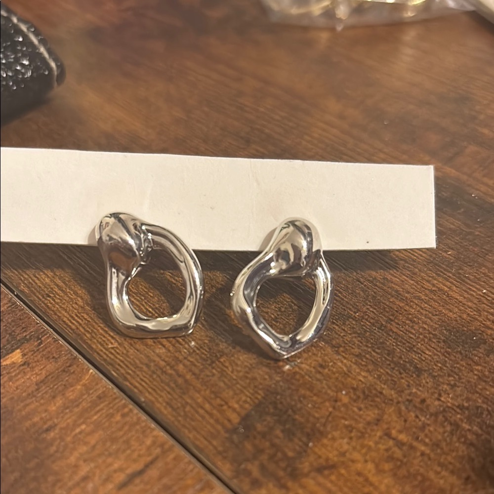 White gold plated Earrings